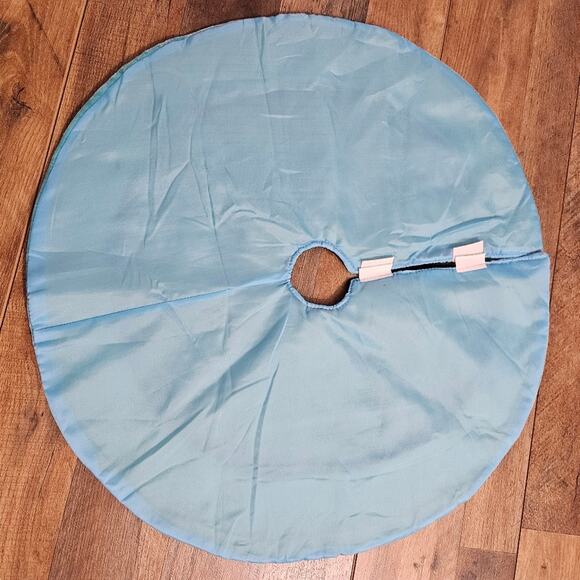 Disney Frozen Two-Toned Blue Bling Snowflake Embroidered Tree Skirt 24" - Picture 4 of 9